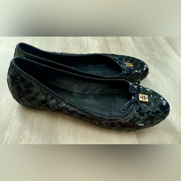 Tory Burch Prescott patent Leather Flats ballet navy blue flats sz 7.5 - Picture 3 of 9